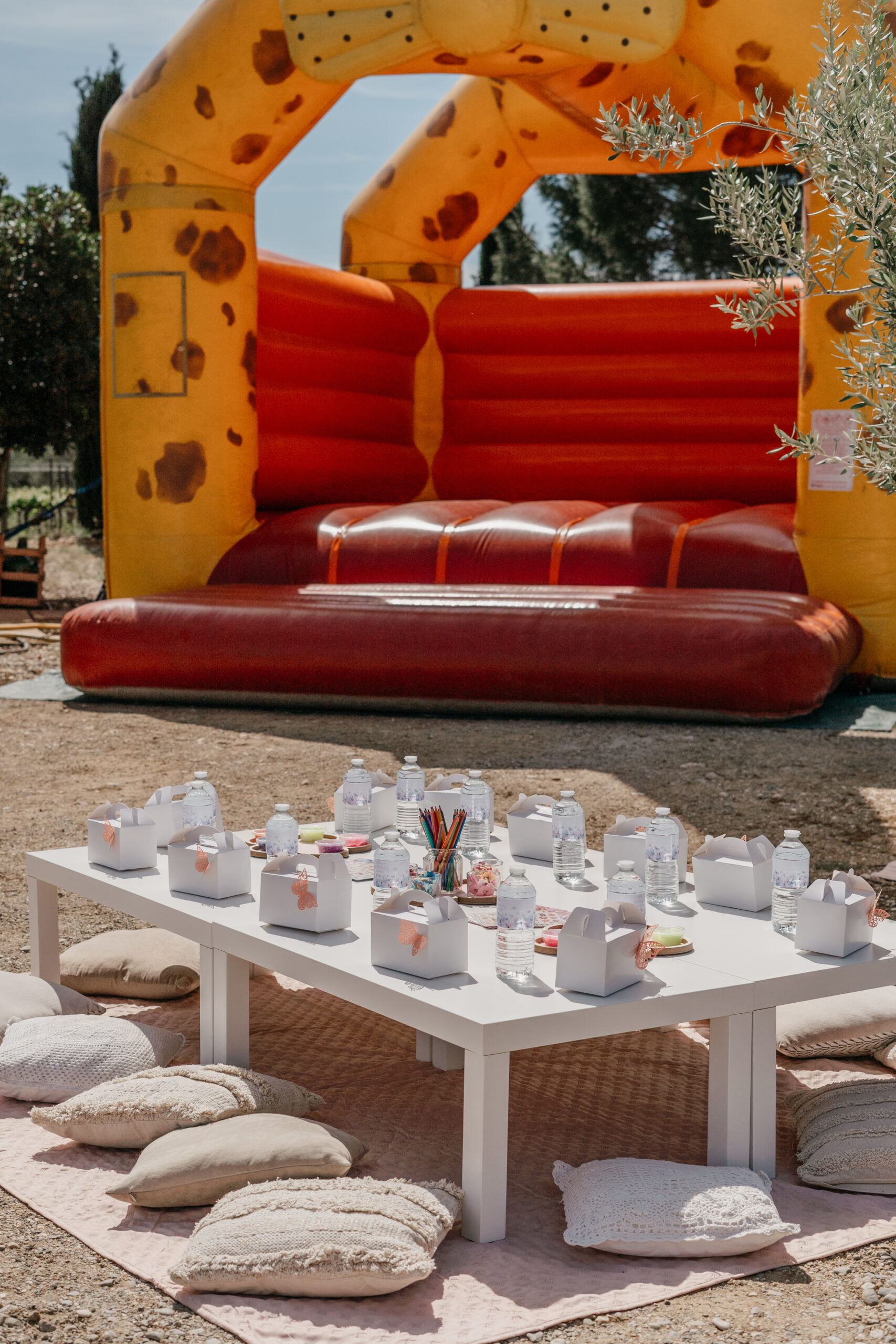 Tables Enfant au Sol