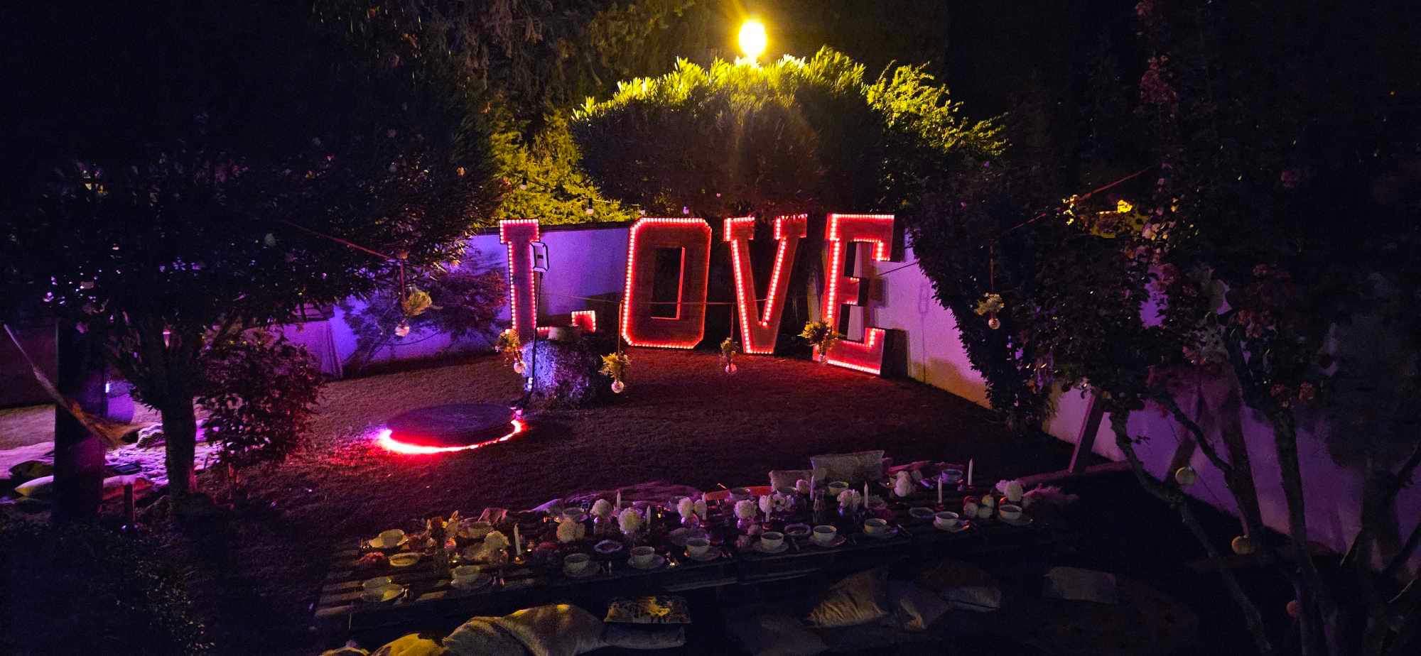 Love Géant lumineux